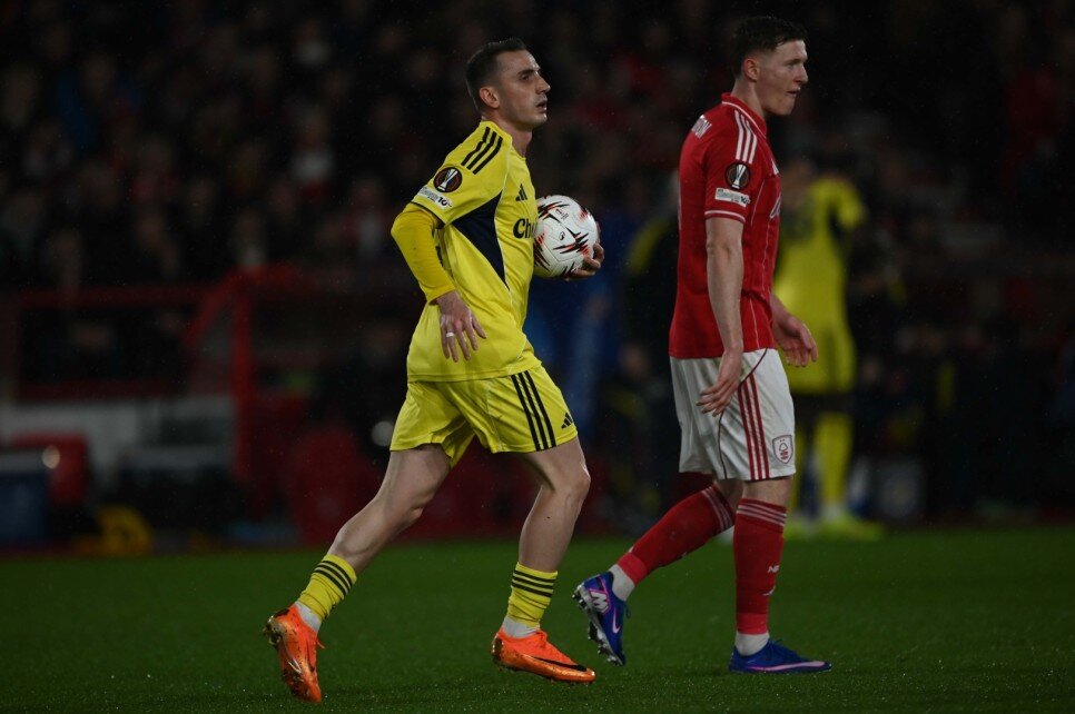 YAZARLARIN YORUMLARI