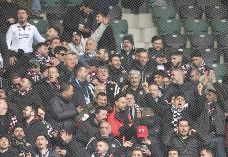 SERDAL ADALI TR�B�NDE