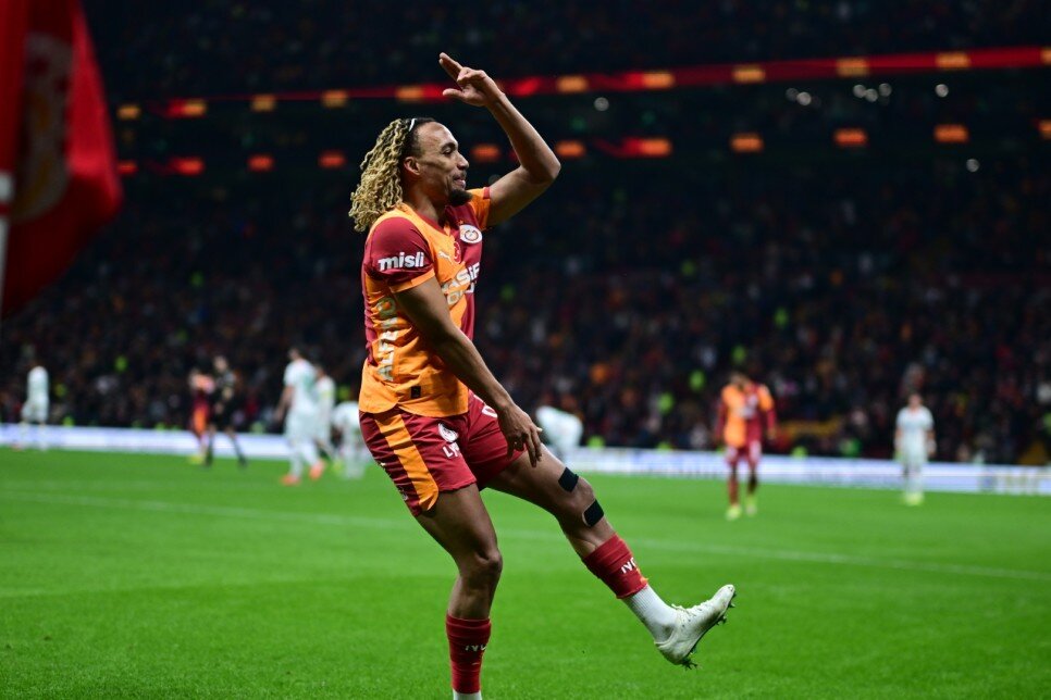 ALMANYA'DA YANKI BULDU