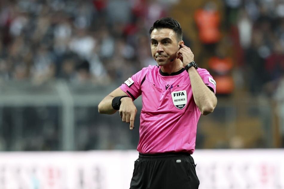 ARDA KARDE�LER'DEN �T�RAFLAR