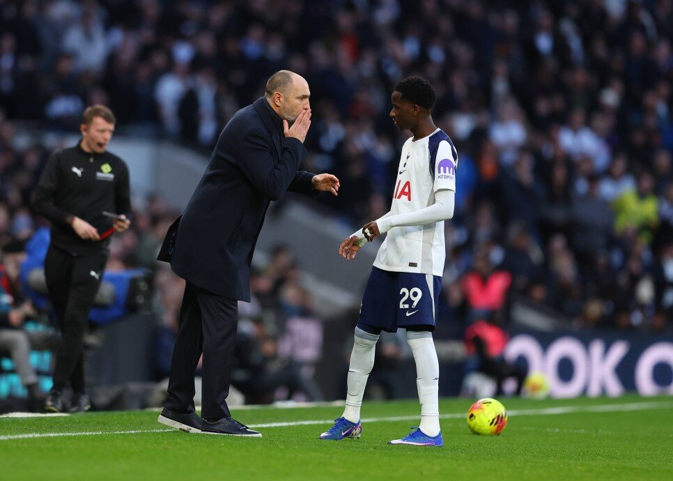 FENERBAH�E �ST�YOR