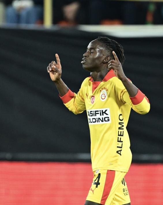 SOSYAL MEDYADA �VG� YA�MURU