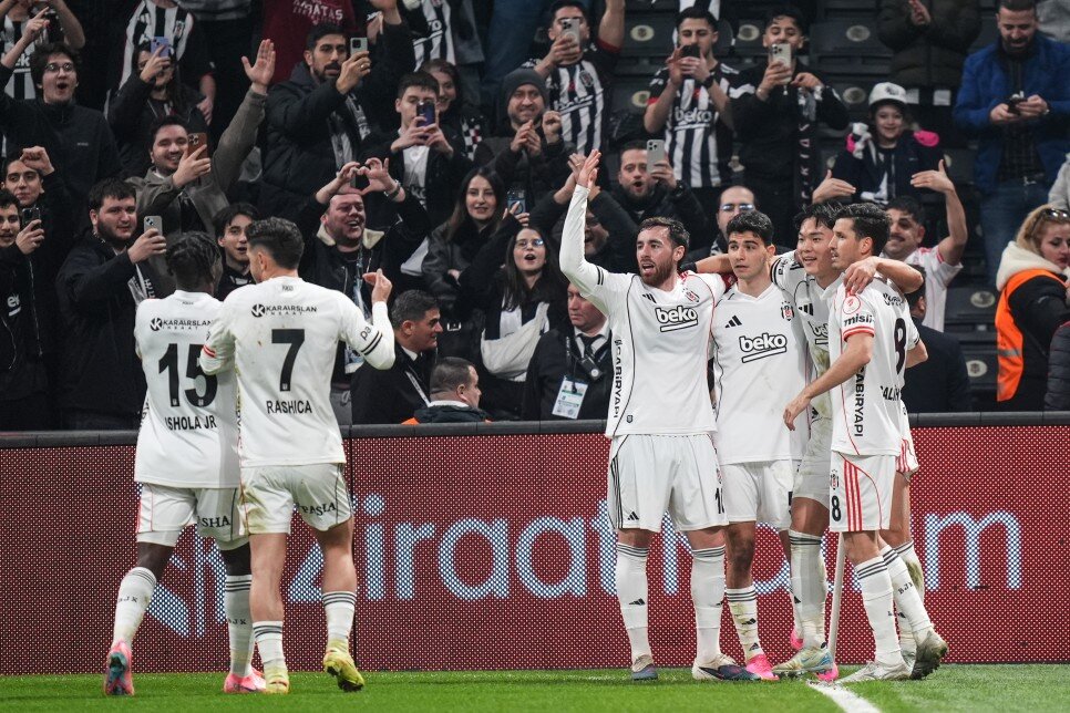 BE��KTA�'TA B�Y�K DE����M