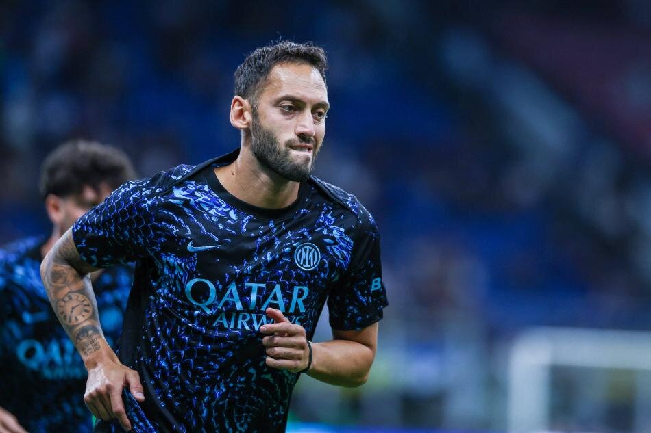 INTER'DEN HAKAN'A YEN� TEKL�F