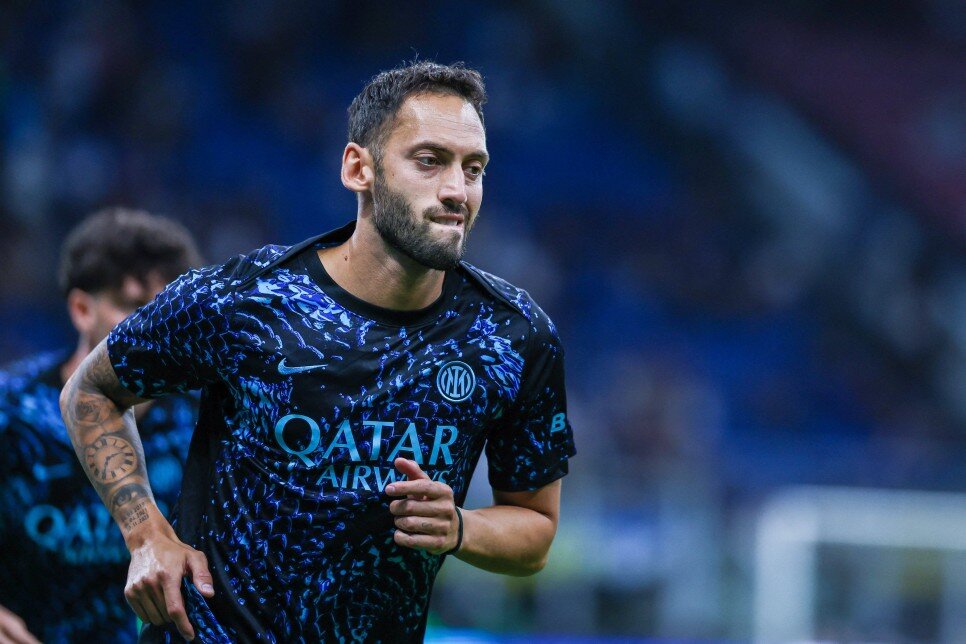 INTER'DEN HAKAN'A YEN� TEKL�F