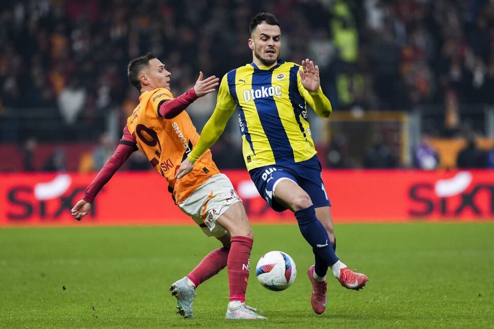 FENERBAH�E'DE NE YAPTI?