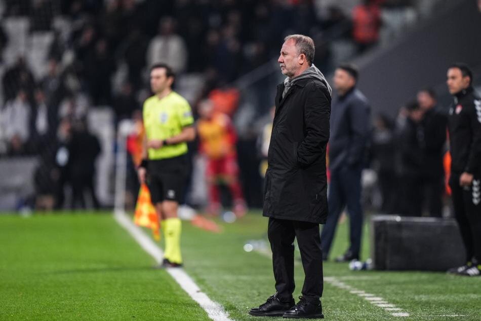 GALATASARAY'A FLA� S�ZLER