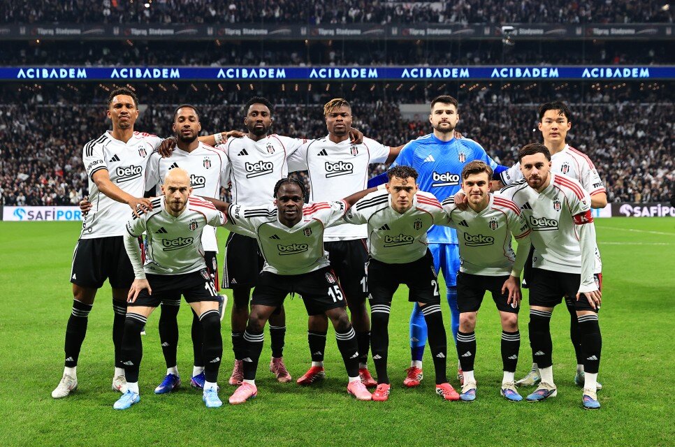 YAZARLARDAN BE��KTA� DE�ERLEND�RMES�