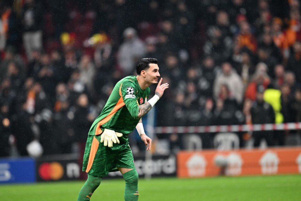 OKAN BURUK'TAN �VG�