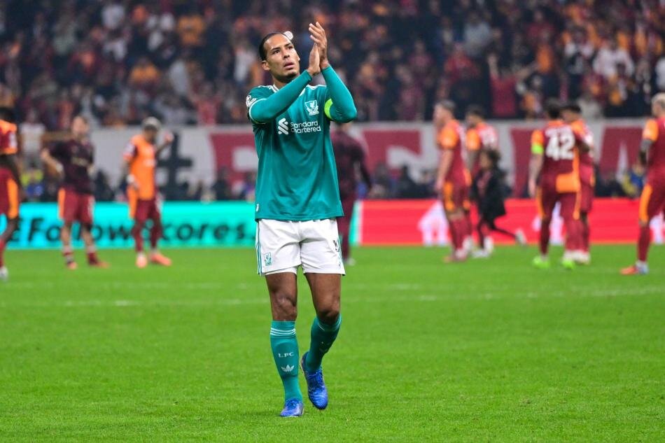 T�RK TAKIMLARINA KAR�I �ST�NL�K