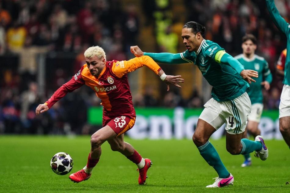 4- DEVLER BARI�'IN PE��NE TAKILDI!