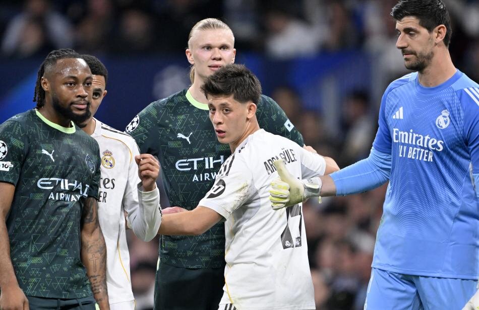 B�Y�K BE�EN� TOPLADI