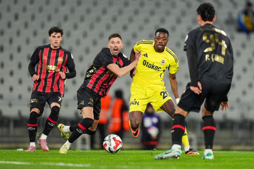 FAT�H KARAG�MR�K - FENERBAH�E MA�INDAN NOTLAR