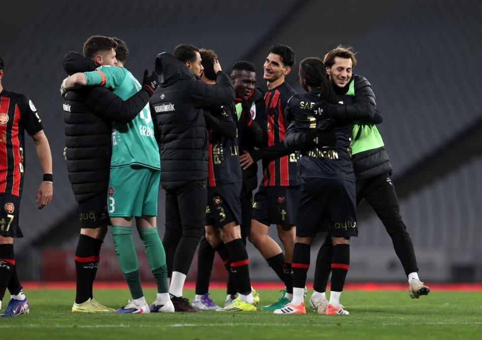 KARAG�MR�K��N SKOR L�DER�