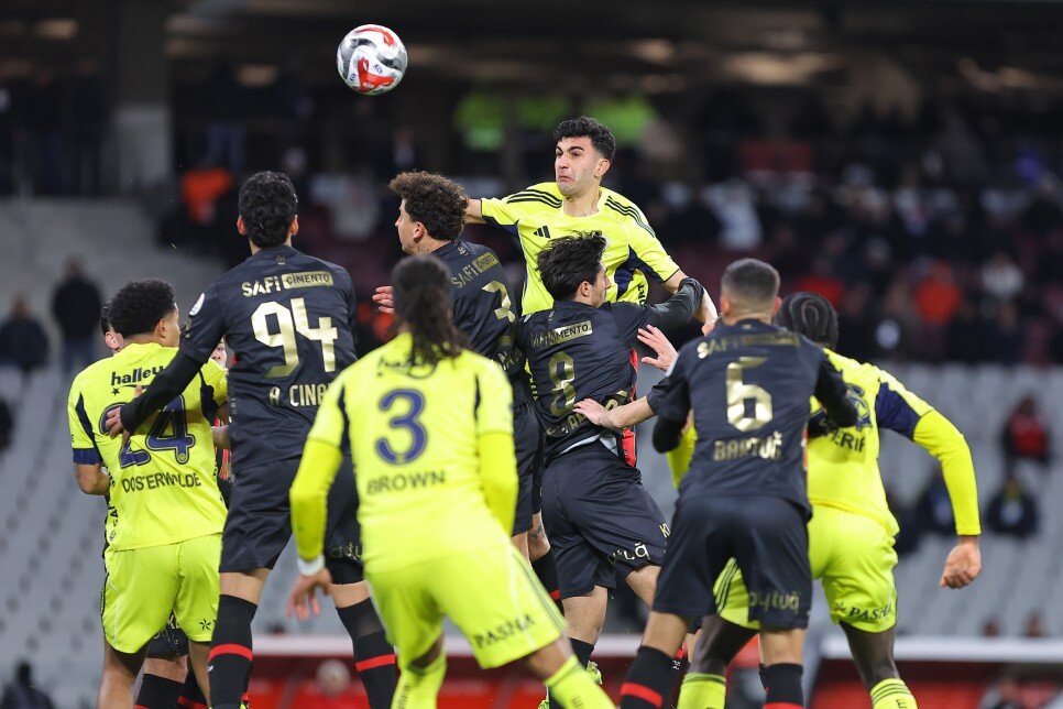 FENERBAH�E ���N YORUM