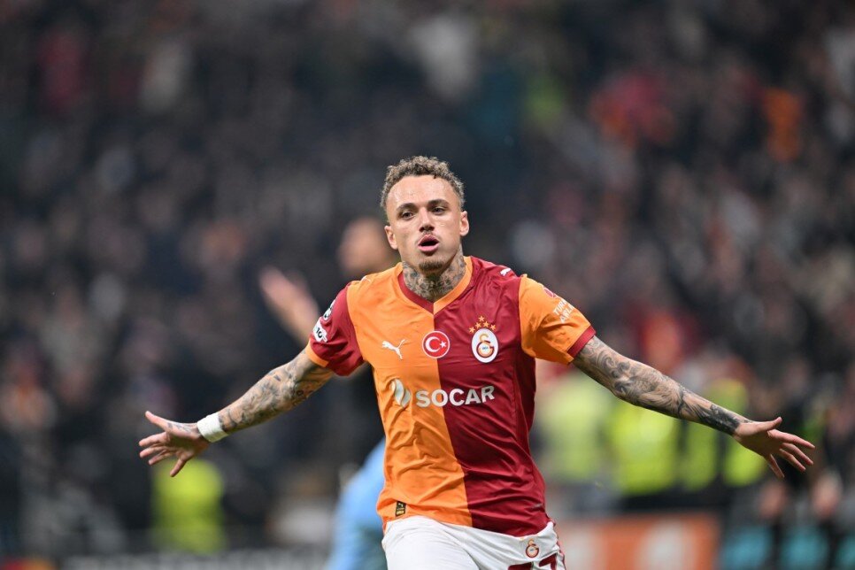 NAPOLI'Y� GE�T�