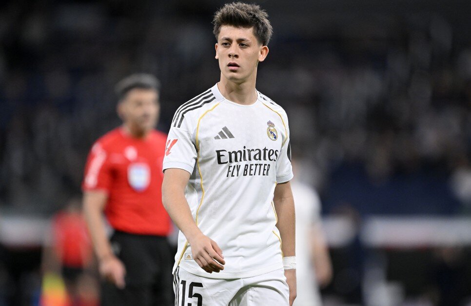 ELCHE MA�INDA ORTA SAHADAN ATTI�I GOL