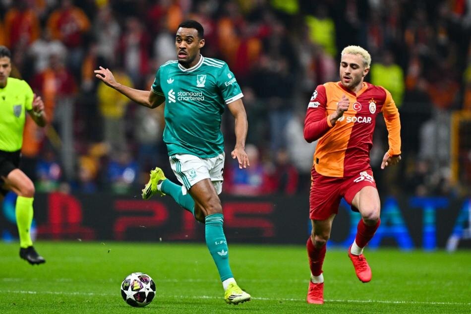 LIVERPOOL'DAN D�KKAT �EKEN RAKAM