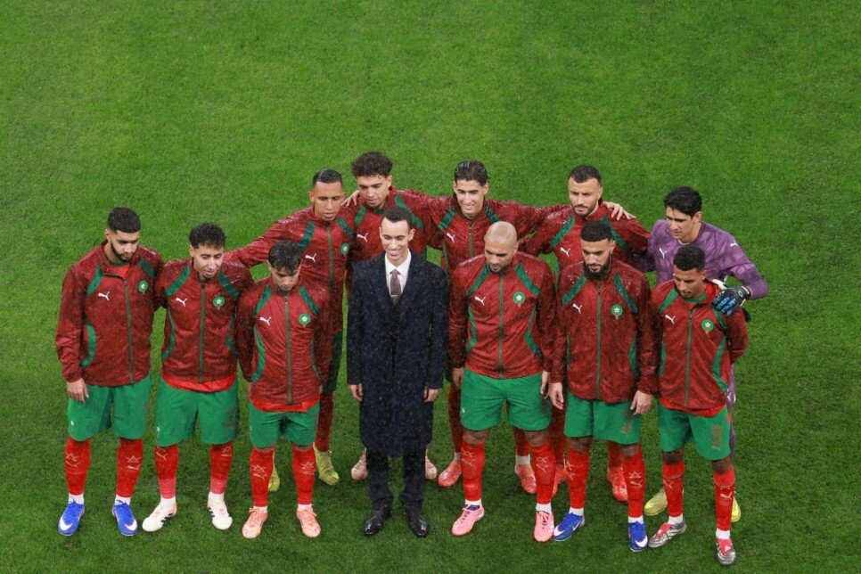 FAS ���N PE��N� BIRAKMADI: Y�NETMEL�K �OK A�IK!