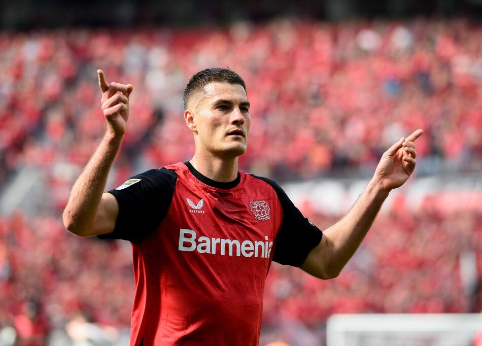 SERGEN YAL�IN, SCHICK'� �OK �ST�YOR 