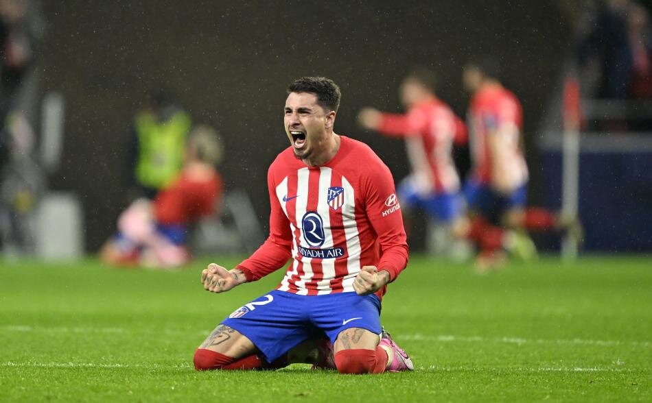 SKRINIAR'IN YANINA YILDIZ: GIMENEZ