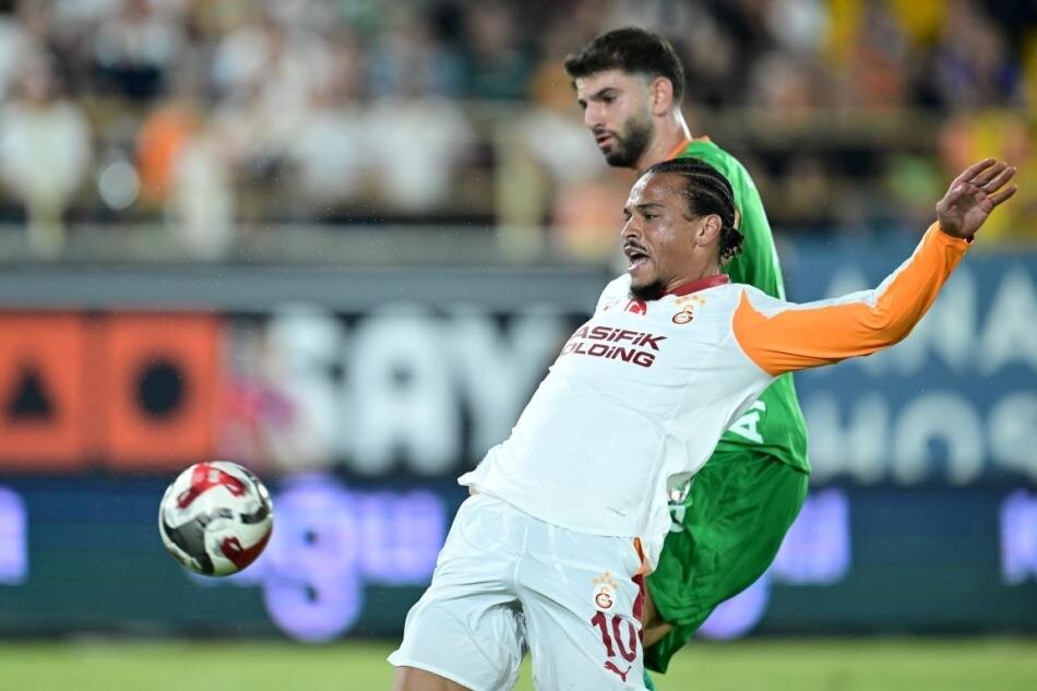 MAN CITY'DE SOLDA TERC�H ED�LD�