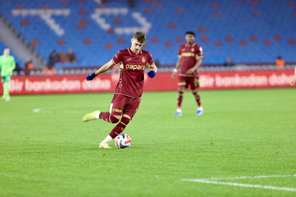 12-13 M�LYON EURO'LUK TEKL�FLER GELD�