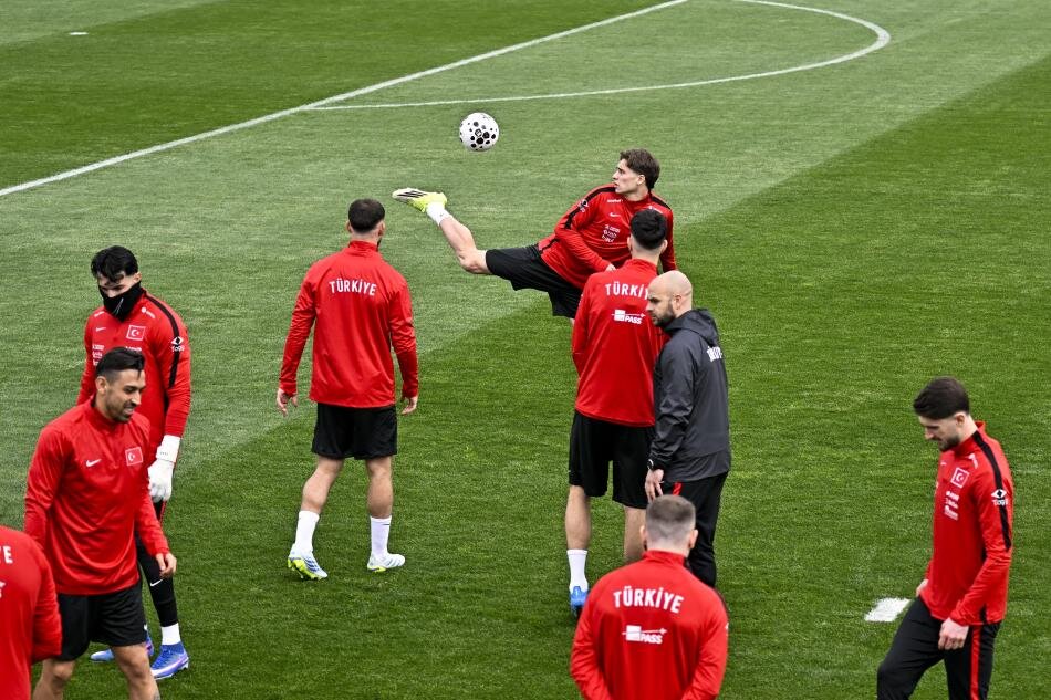 �DMANDA NELER YA�ANDI?