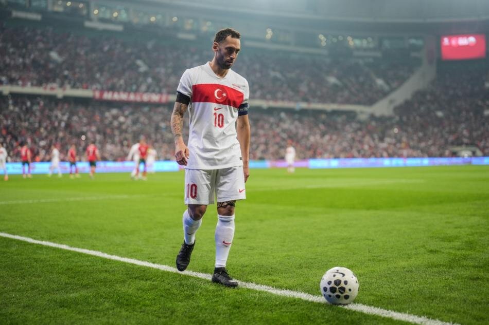 LUCESCU�NUN S�LAHLARI