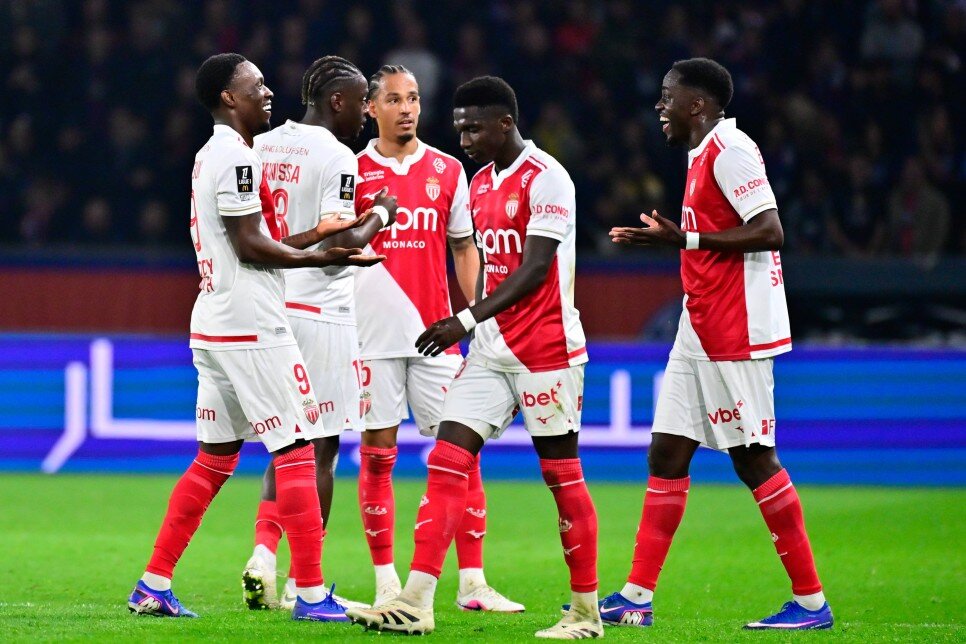 G.SARAY'DA �LK SIRADA