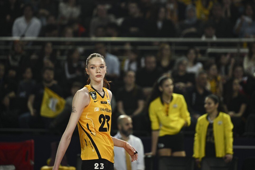�ZEL HAYATI HAKKINDA