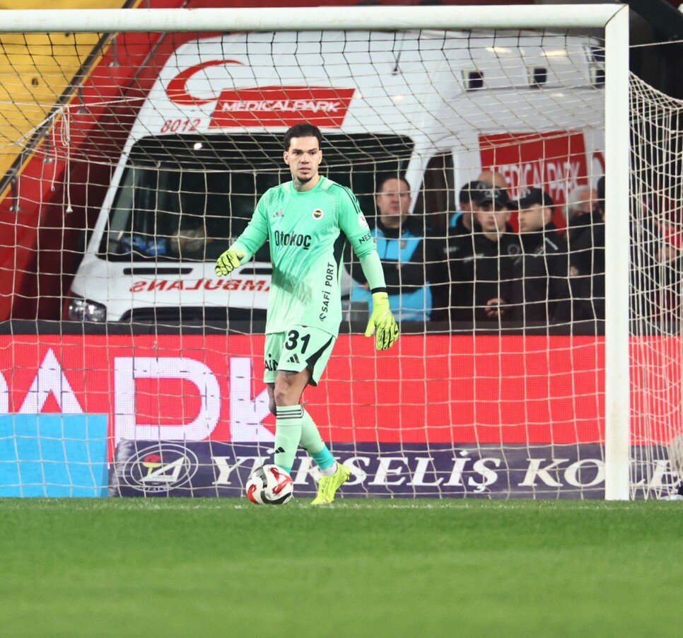 EDERSON'UN A�IKLAMALARI