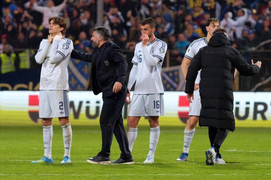 GATTUSO �Z�R D�LED�