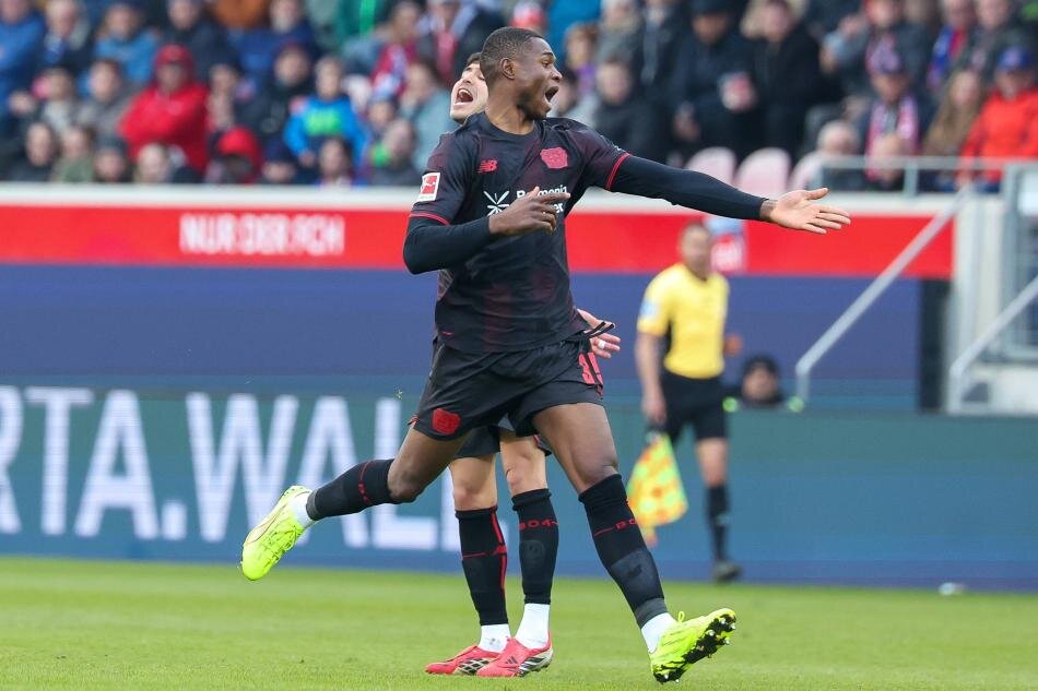 LEVERKUSEN'�N BEKLENT�S�