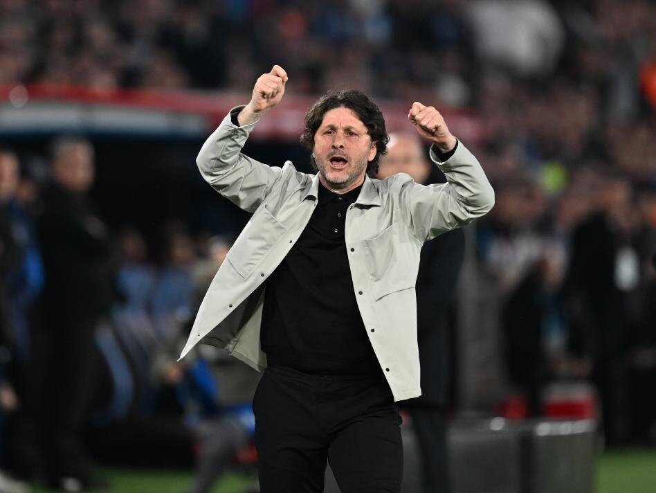 FAT�H TEKKE'DEN A�IKLAMALAR