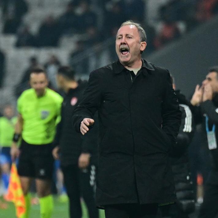 KIRMIZI KART UYARISI