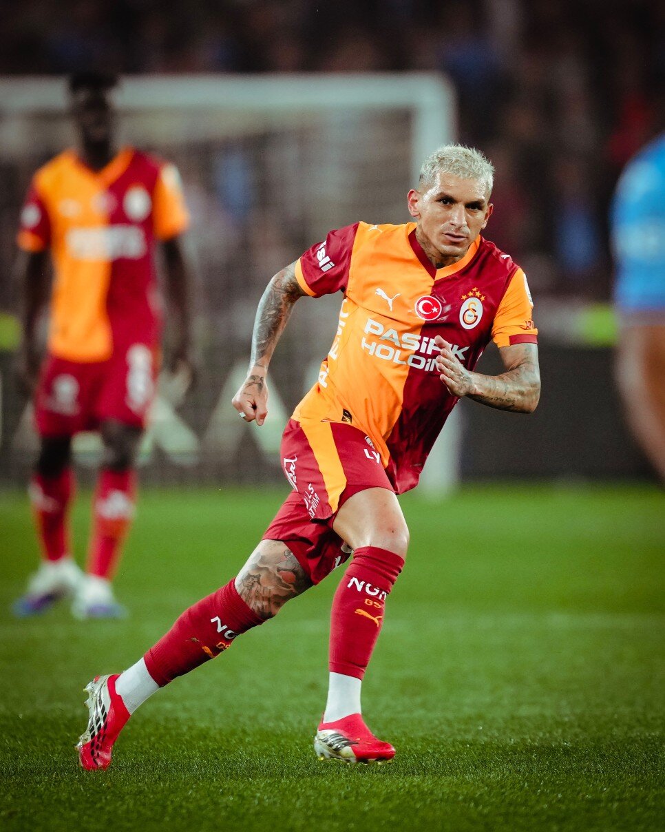 LUCAS TORREIRA