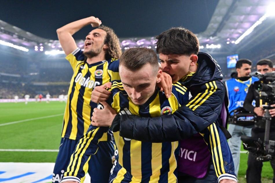 YAZARLARDAN F.BAH�E YORUMLARI