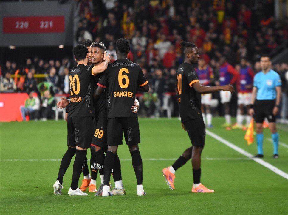 LEVENT T�ZEMEN'DEN YORUMLAR