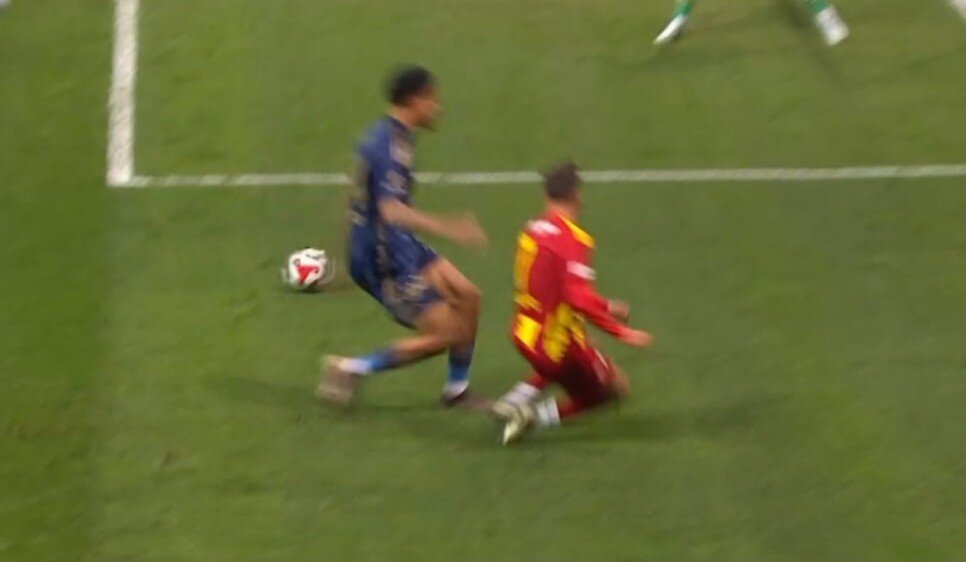 PENALTI VAR MI?