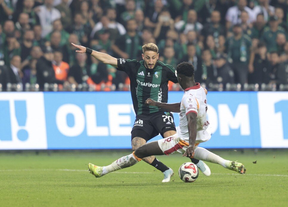 GALATASARAY �ST �STE 2 MA� KAYBETMED�