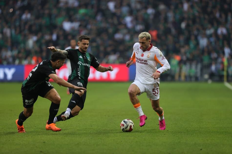 DANIEL AGYEI, KOCAEL�SPOR TAR�H�NE GE�EB�L�R