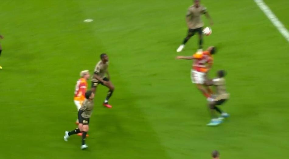 PENALTI VAR MI YOK MU?