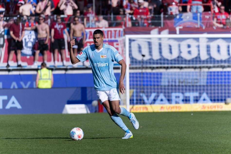 BE��KTA� KARARLI