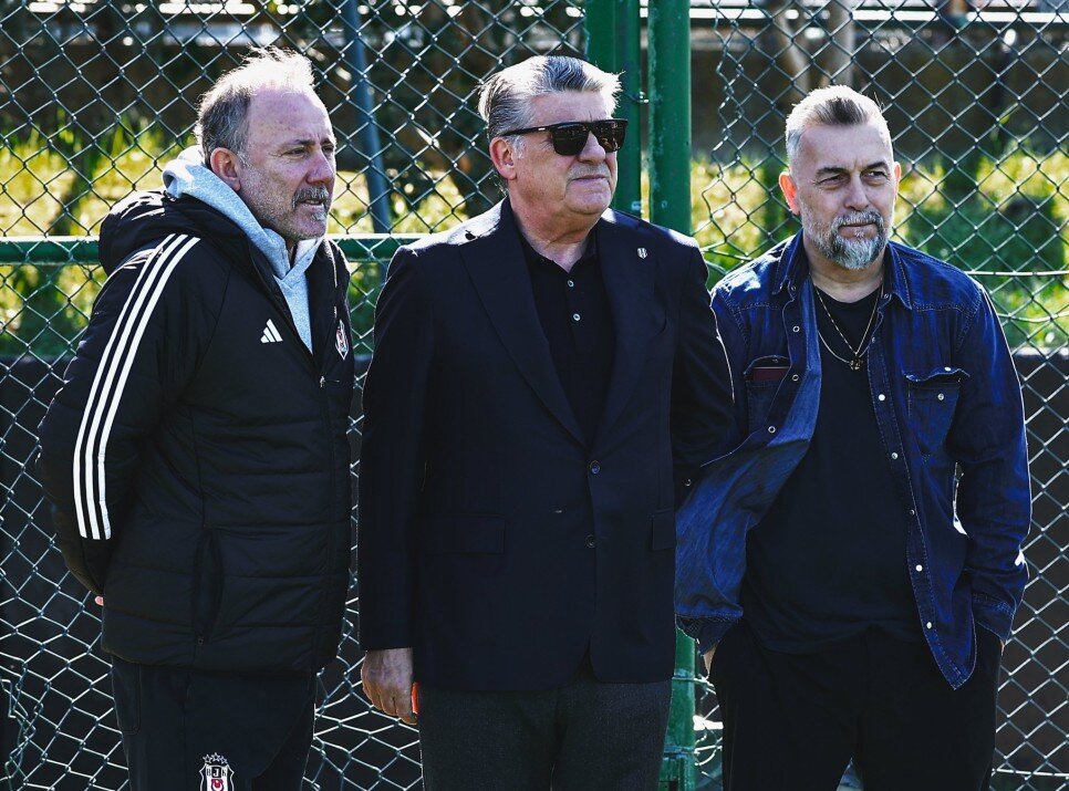 BE��KTA�'TA KALEC� HAMLES�