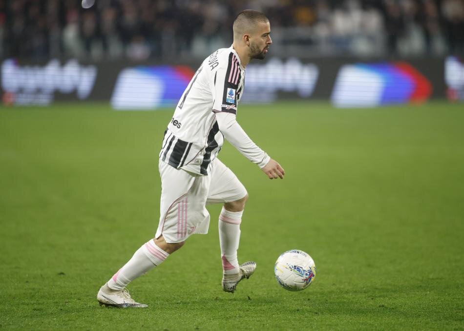 JUVENTUS �LE S�ZLE�MES�