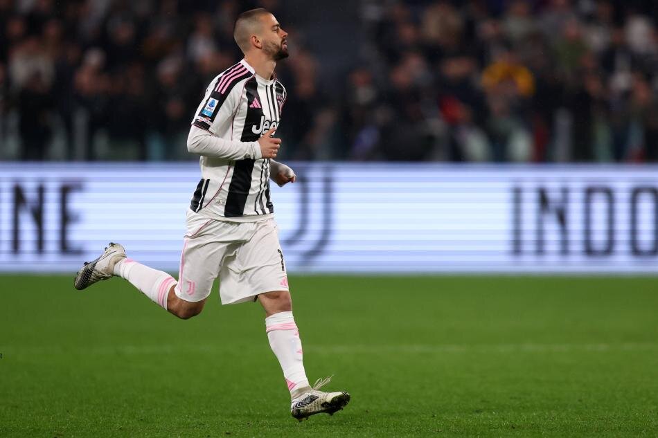 AYRILMAYA SICAK BAKIYOR