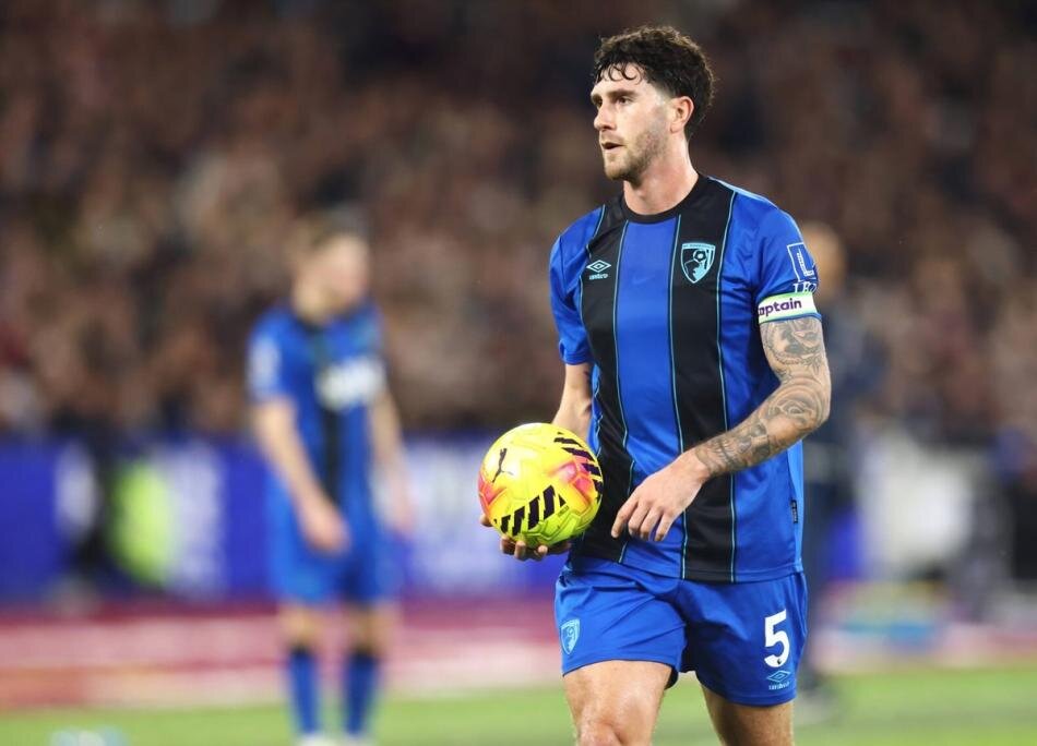 MARCOS SENESI'N�N TALEB�