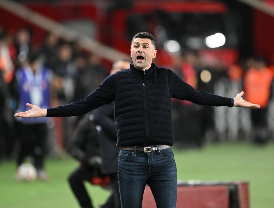 BURAK YILMAZ'IN A�IKLAMALARI: