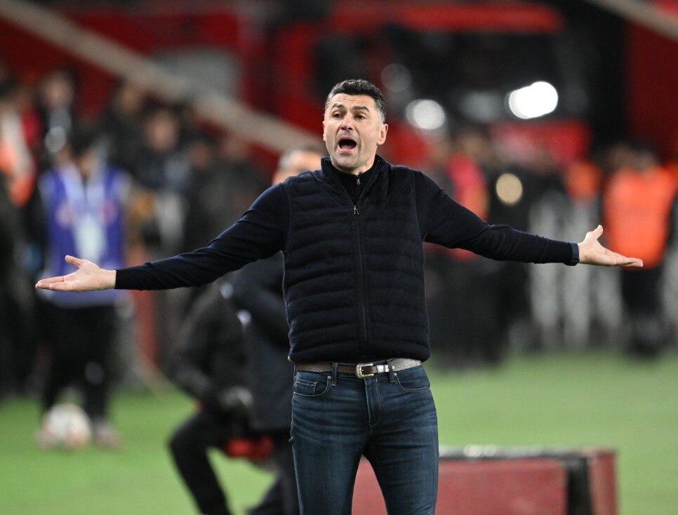 BURAK YILMAZ'IN A�IKLAMALARI: